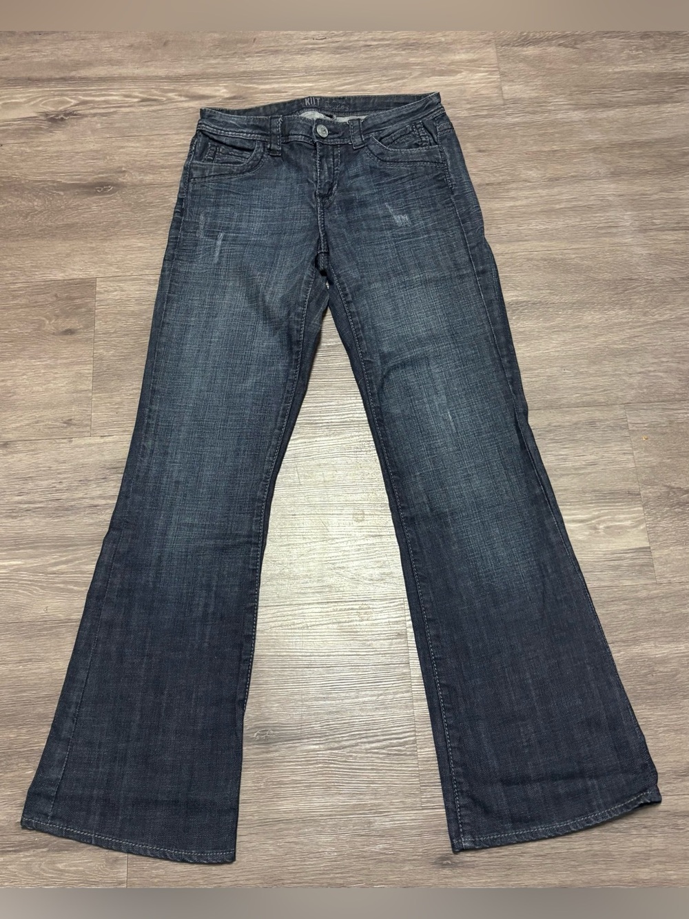 Kut from the Kloth Dark Wash Flare Jeans – Size 6